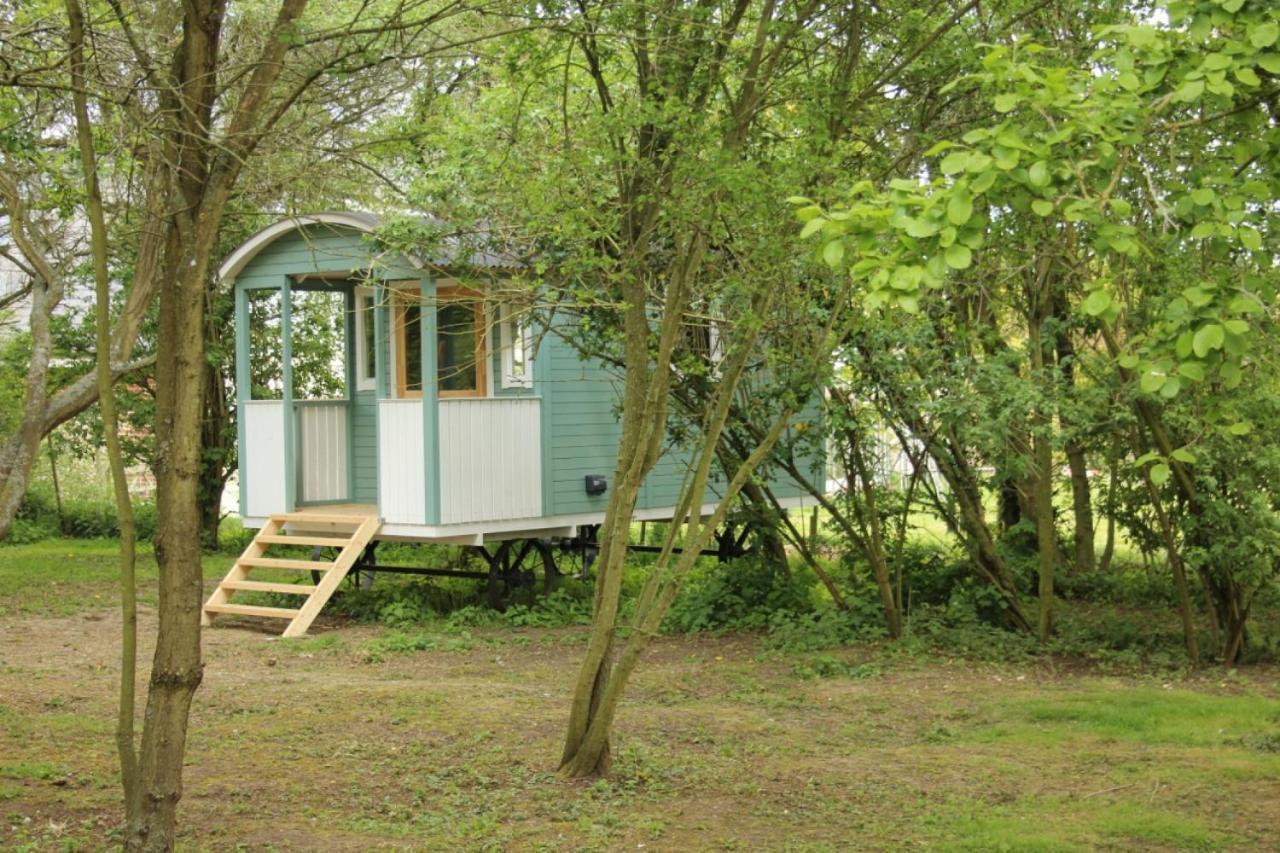 The Kestrel Shepherd Hut, Whitehouse Farm Stowmarket Exterior photo